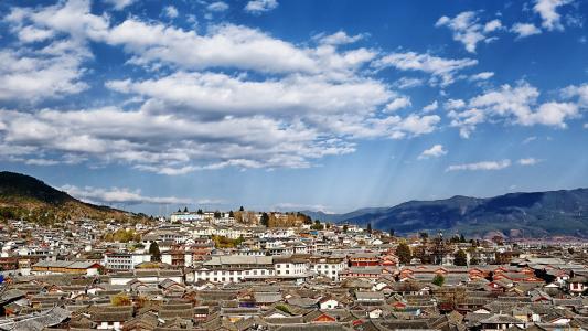 云南山水间的诗意栖居